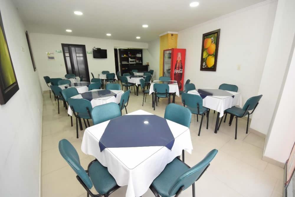 Hotel Zafiro Plaza Tunja Bagian luar foto